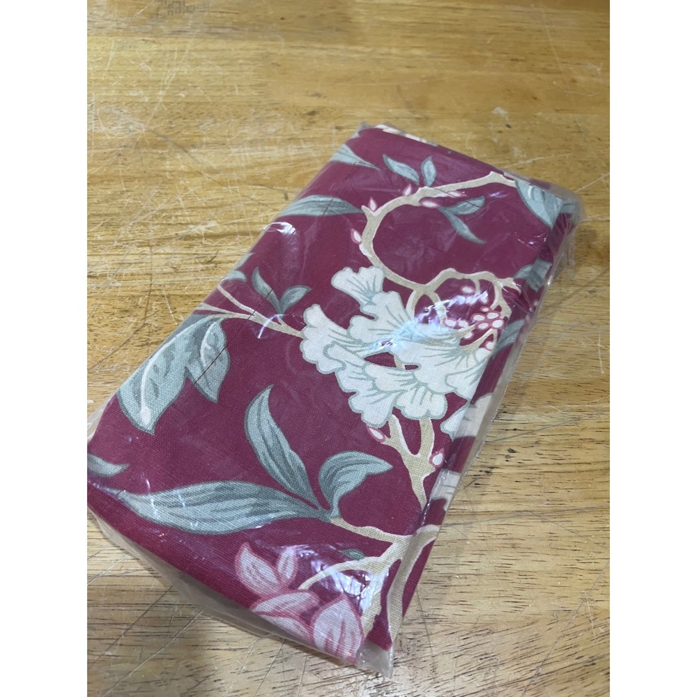 Pottery Barn Soule Print Plum Red Floral Linen Blend Napkins Set of 4 20x20 NEW